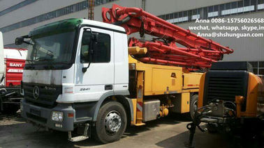 Chine Pompe concrète montée par camion utilisée 300 par kilowatts de pompe concrète avec le châssis de camion de benz fournisseur