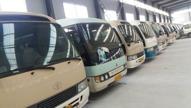 Chine Toyota 1HZ/15B 16B a utilisé l&#039;autobus de caboteur, mini vieil autobus de caboteur de passager distributeur
