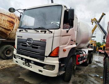 Camion utilisé par Japon original de mélangeur de ciment GV de 8375 * 2496 * 3950 millimètres approuvés fournisseur